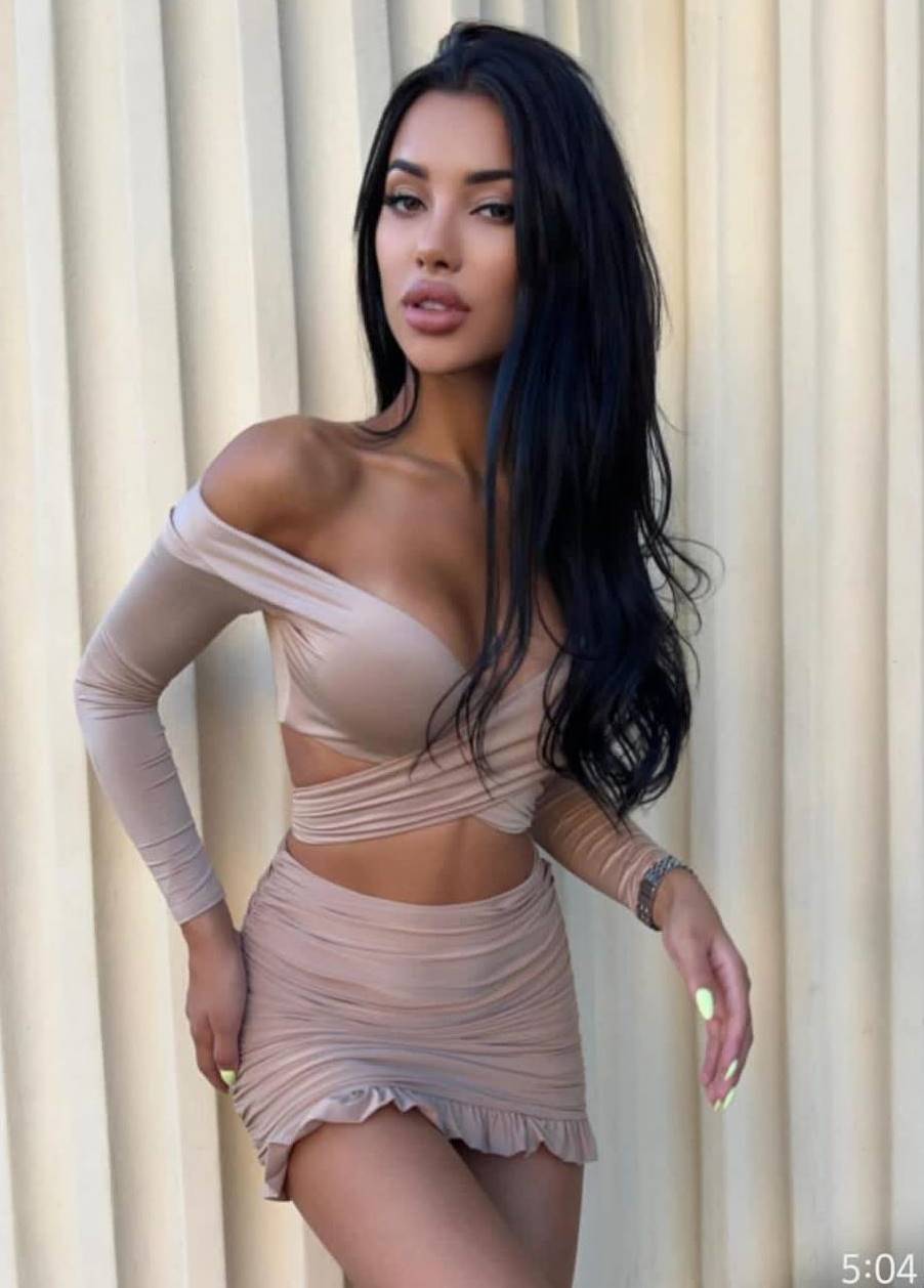 Vip Escort Damla İle Zevkin Peşinde Koşun
