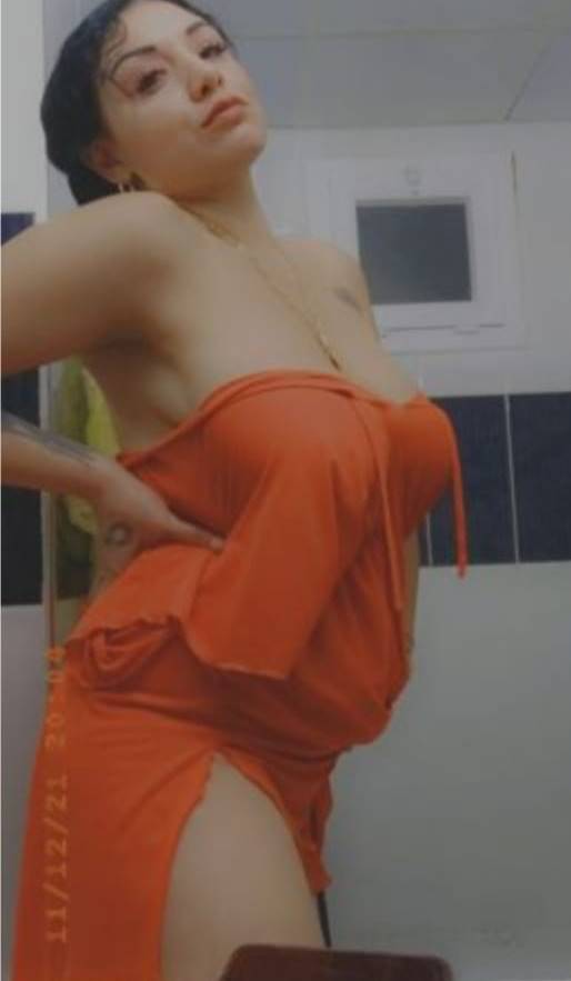 Vip Escort Leyla İle  Farklı ve Özel Bir Deneyim